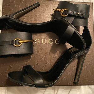GUCCI LEATHER STRAP SANDALS